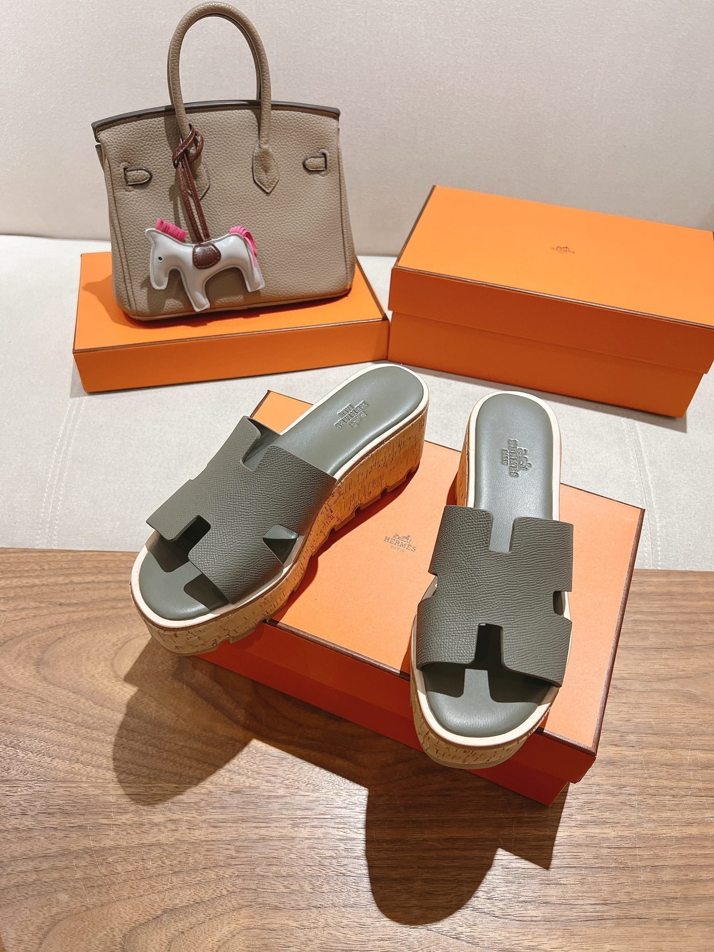 HM 25S HIGH WEDGE SANDALS IN DARK GREY LAMBSKIN STYLE 11 - 35