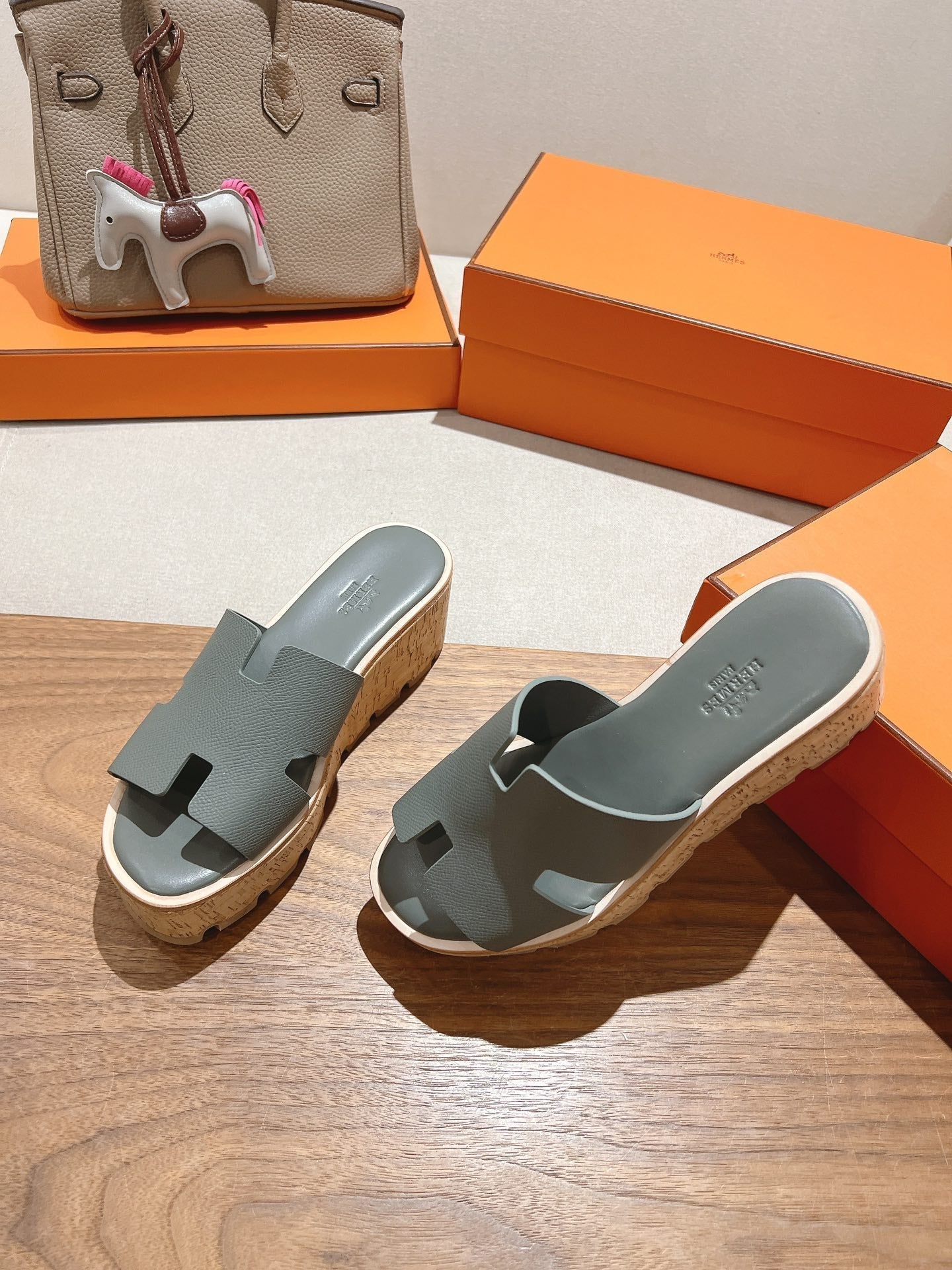 HM 25S HIGH WEDGE SANDALS IN GREY LAMBSKIN STYLE 7 - 35