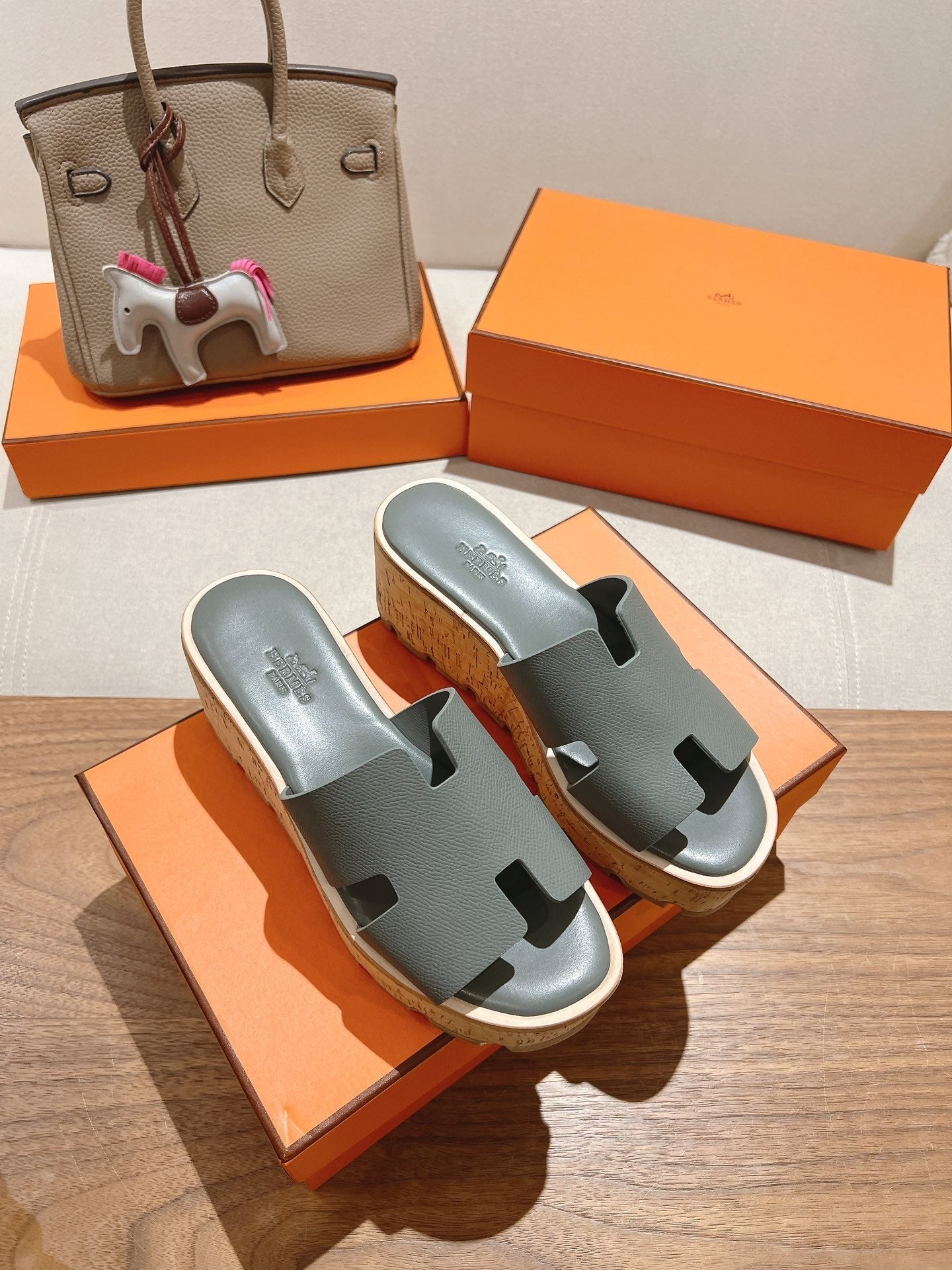 HM 25S HIGH WEDGE SANDALS IN GREY LAMBSKIN STYLE 7 - 35