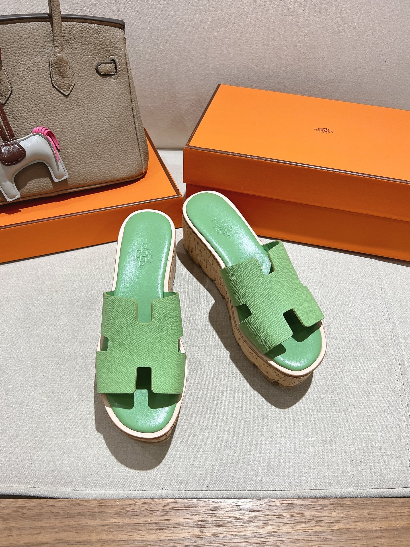 HM 25S HIGH WEDGE SANDALS IN LIGHT GREEN LAMBSKIN STYLE 1 - 35