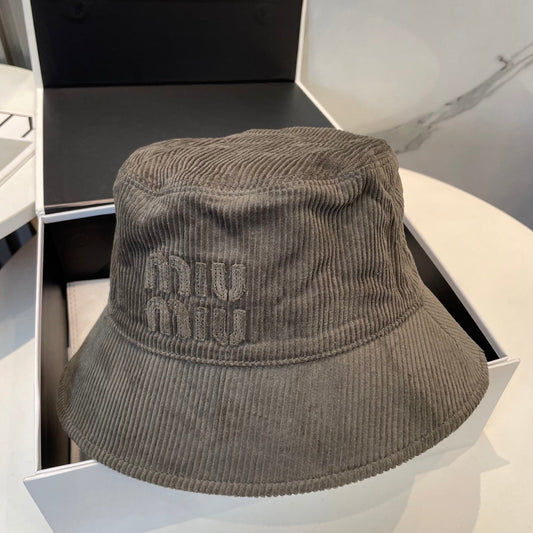 СУМКА MM BUCKET З приглушеного коричневого оксамиту з логотипом