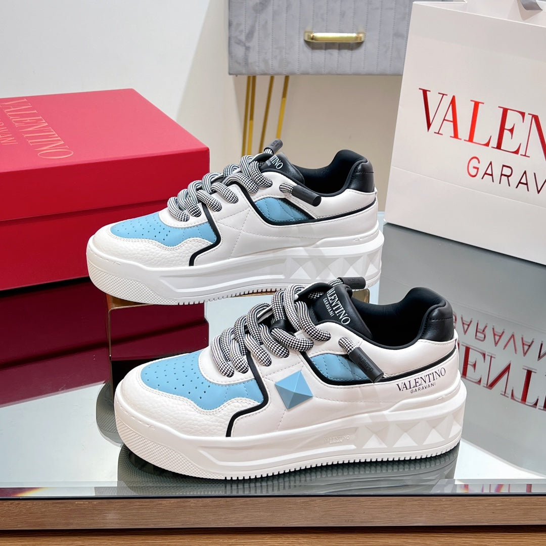 VALENTINO 25S GARAVANI ONE STUD XL PLATFORM SNEAKERS IN WHITE MIX BLUE LAMBSKIN STYLE 6 - 35