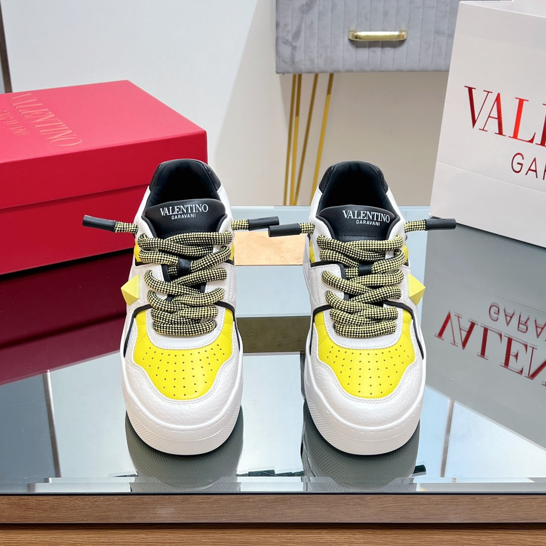 VALENTINO 25S GARAVANI ONE STUD XL PLATFORM SNEAKERS IN WHITE MIX YELLOW LAMBSKIN STYLE 5 - 35