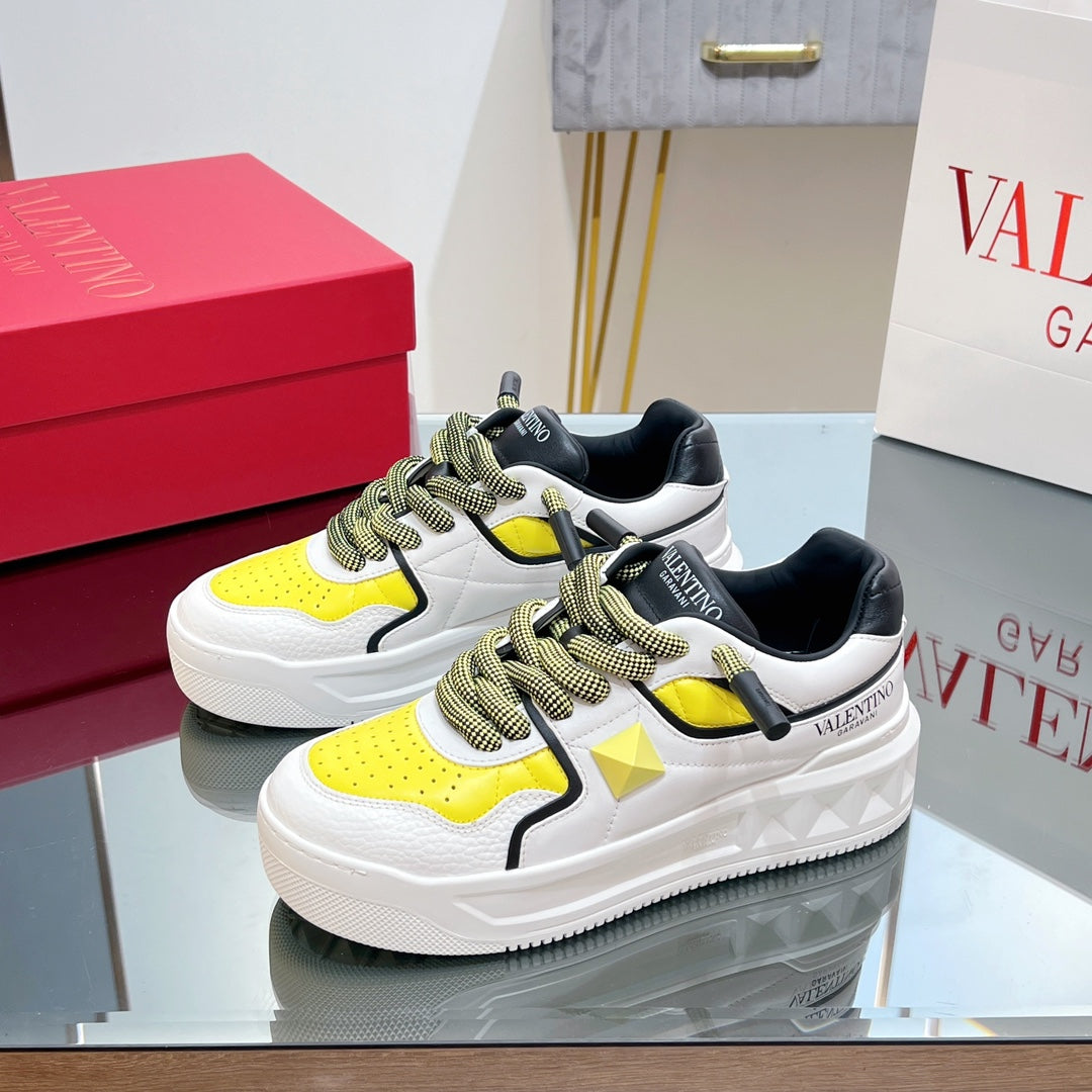 VALENTINO 25S GARAVANI ONE STUD XL PLATFORM SNEAKERS IN WHITE MIX YELLOW LAMBSKIN STYLE 5 - 35