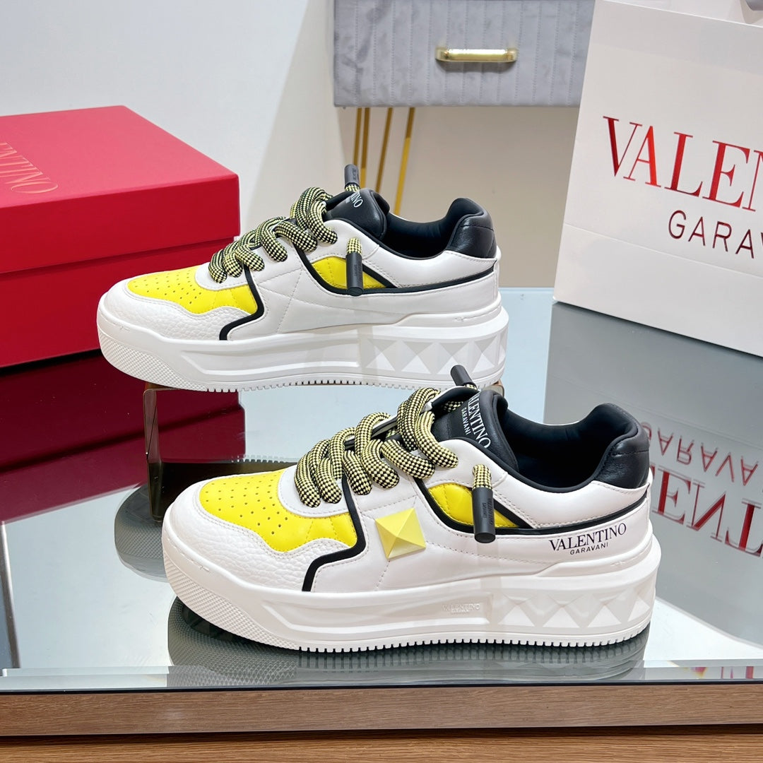 VALENTINO 25S GARAVANI ONE STUD XL PLATFORM SNEAKERS IN WHITE MIX YELLOW LAMBSKIN STYLE 5 - 35
