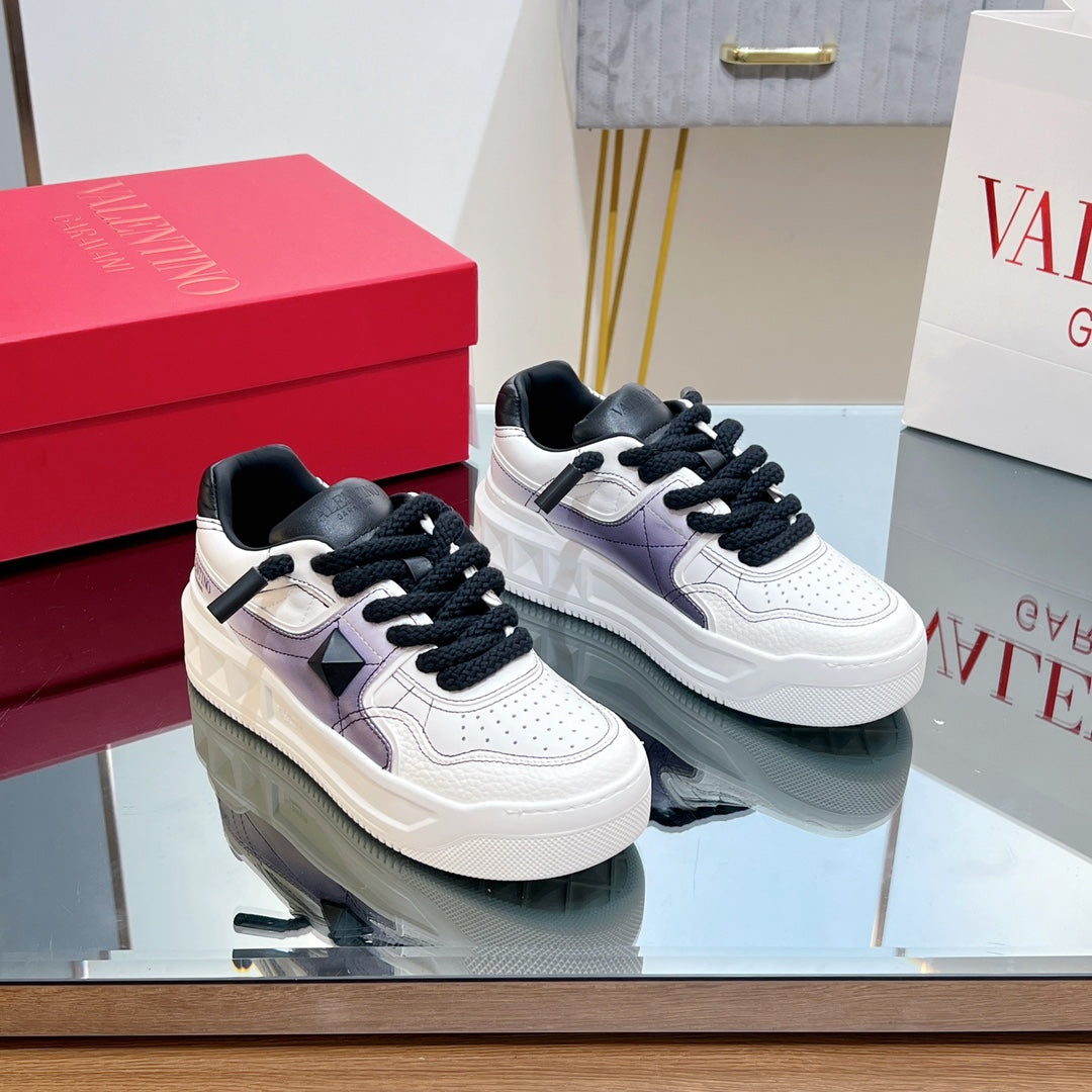 VALENTINO 25S GARAVANI ONE STUD XL PLATFORM SNEAKERS IN WHITE MIX PURPLE LAMBSKIN STYLE 7 - 35