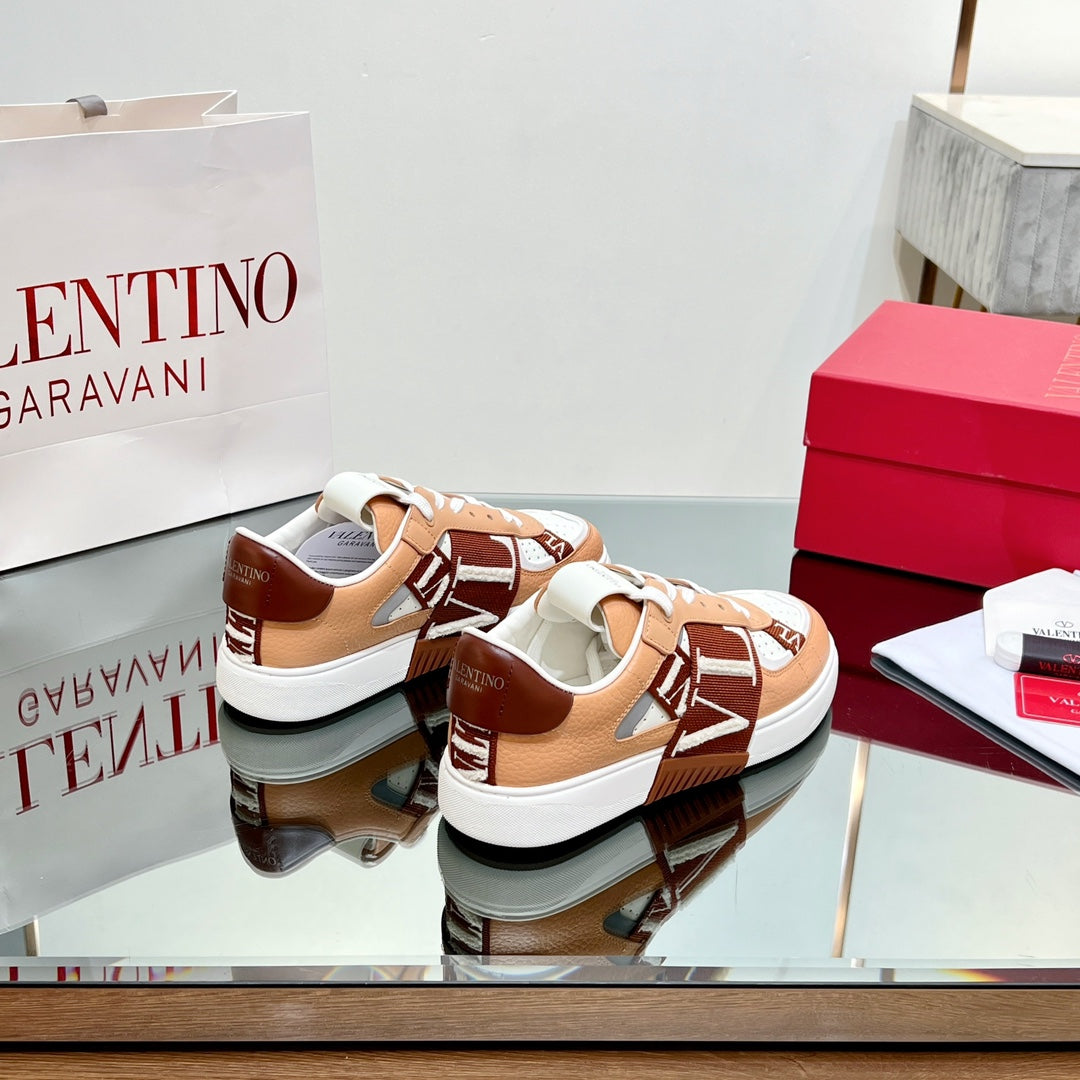 VALENTINO 25S GARAVANI VL7N SNEAKERS IN WHITE MIX LIGHT ORANGE LAMBSKIN - 35