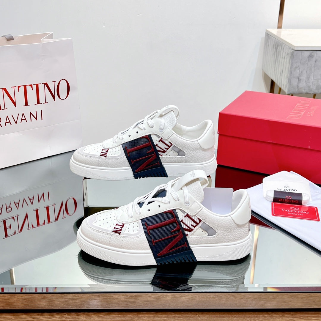VALENTINO 25S GARAVANI VL7N SNEAKERS IN WHITE MIX DEEP BLUE LAMBSKIN - 35