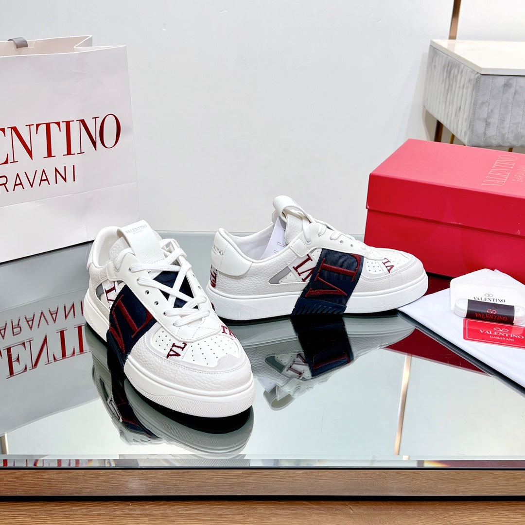 VALENTINO 25S GARAVANI VL7N SNEAKERS IN WHITE MIX DEEP BLUE LAMBSKIN - 35