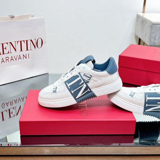 VL7N LOW-TOP WHITE CALFSKIN AND AEGEAN BLUE FABRIC SNEAKER WITH BANDS - 35