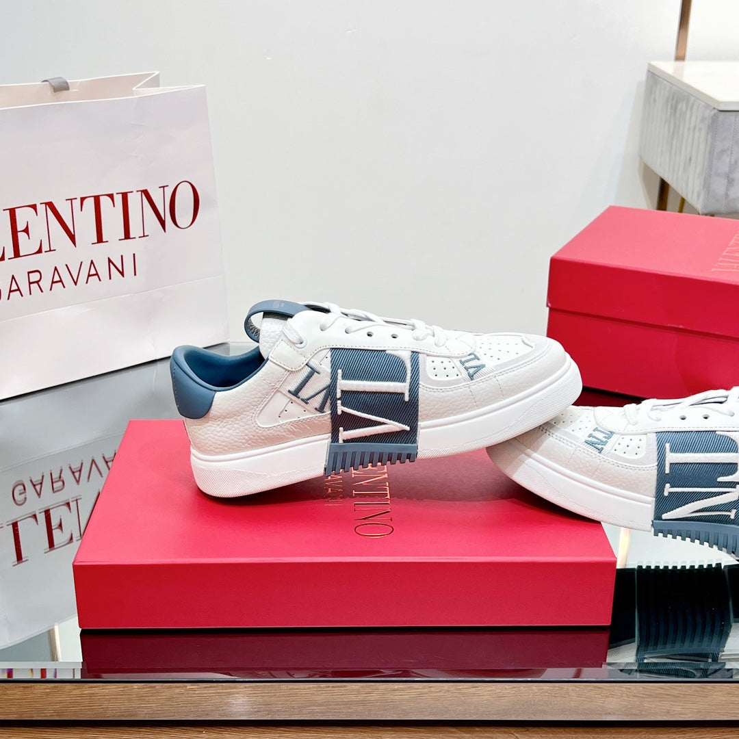 VL7N LOW-TOP WHITE CALFSKIN AND AEGEAN BLUE FABRIC SNEAKER WITH BANDS - 35