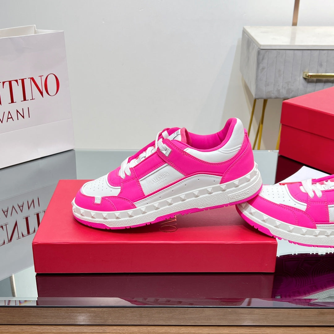 VALENTINO 25S GARAVANI FREEDOTS SNEAKERS IN WHITE MIX PINK LAMBSKIN - 35