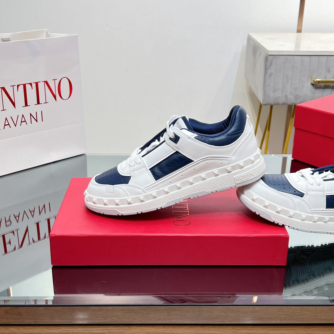 VALENTINO 25S GARAVANI FREEDOTS SNEAKERS IN WHITE MIX DARK NAVY BLUE LAMBSKIN - 35