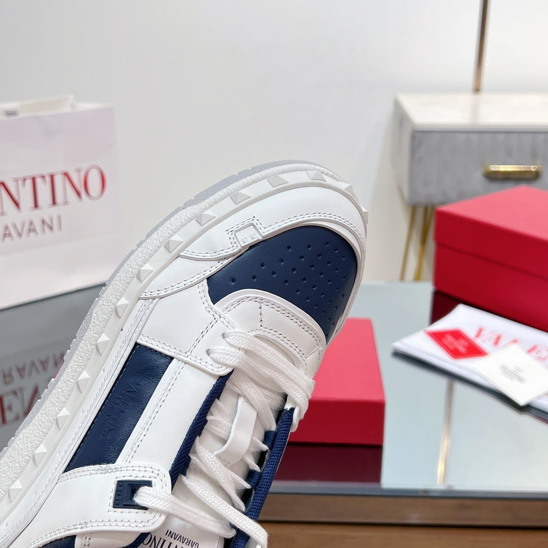 VALENTINO 25S GARAVANI FREEDOTS SNEAKERS IN WHITE MIX DARK NAVY BLUE LAMBSKIN - 35
