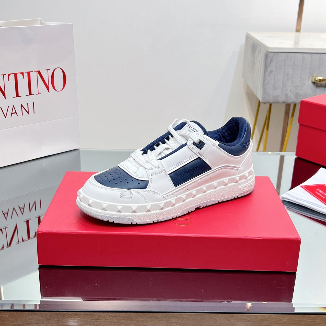 VALENTINO 25S GARAVANI FREEDOTS SNEAKERS IN WHITE MIX DARK NAVY BLUE LAMBSKIN - 35