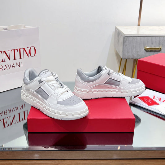 VALENTINO 25S GARAVANI FREEDOTS SNEAKERS IN WHITE MIX GREY LAMBSKIN - 35