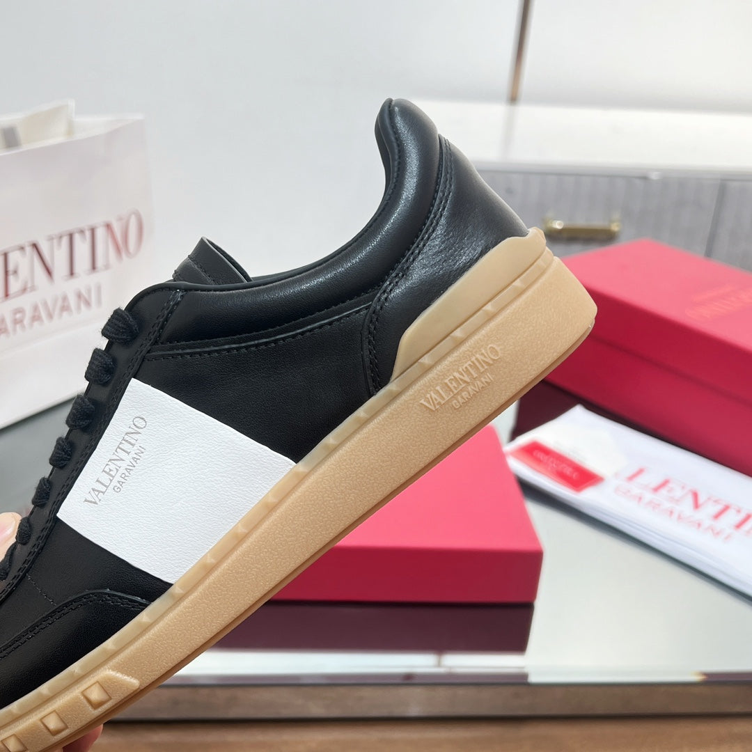 VALENTINO 25S UPVILLAGE SNEAKERS IN BLACK MIX WHITE LAMBSKIN STYLE 1 - 35