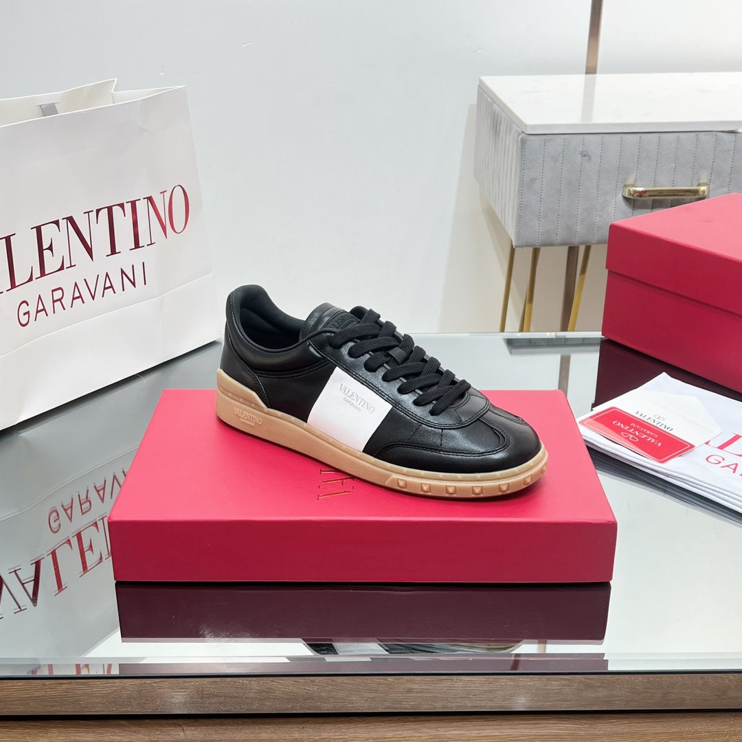 VALENTINO 25S UPVILLAGE SNEAKERS IN BLACK MIX WHITE LAMBSKIN STYLE 1 - 35