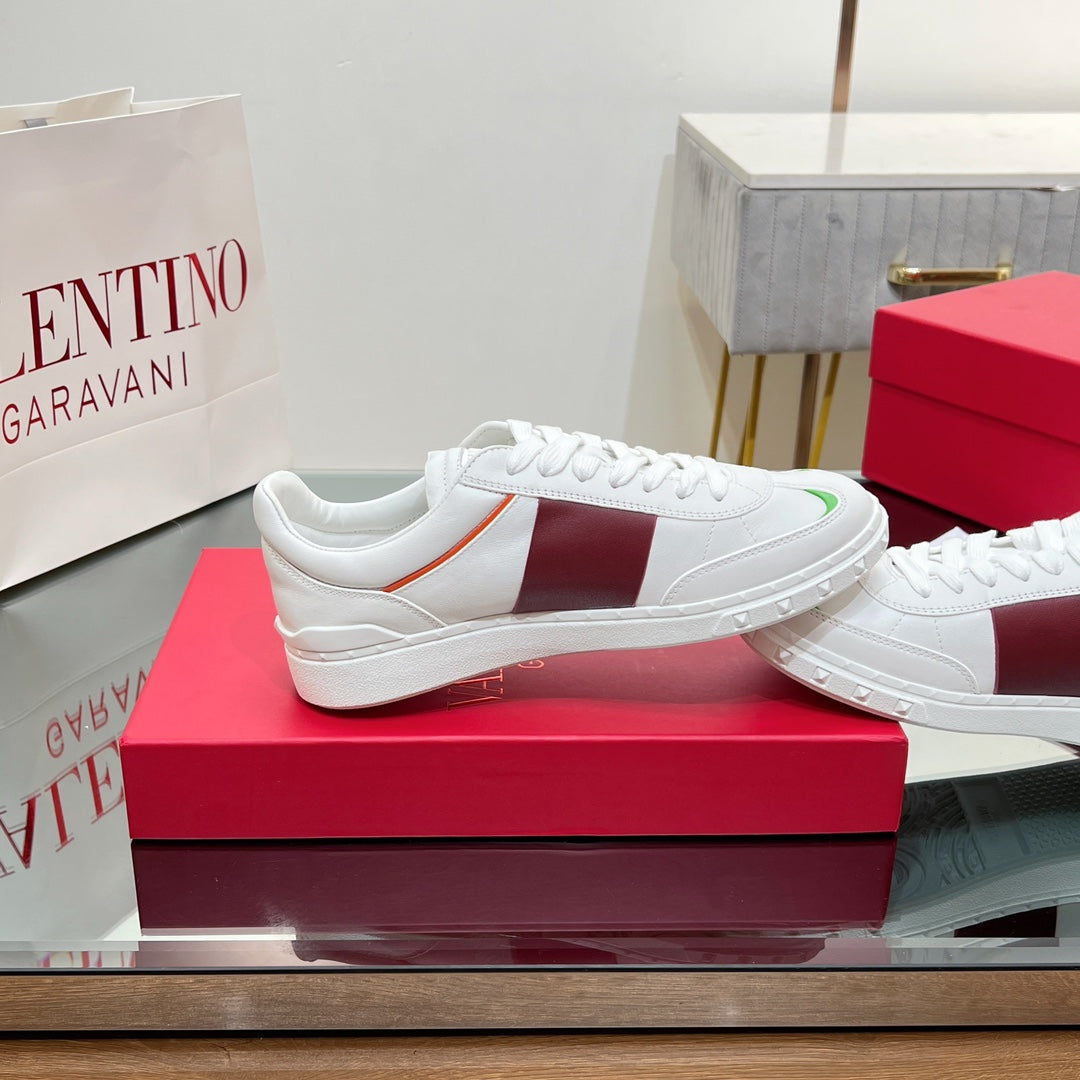 VALENTINO 25S UPVILLAGE SNEAKERS IN WHITE MIX RED LAMBSKIN - 35
