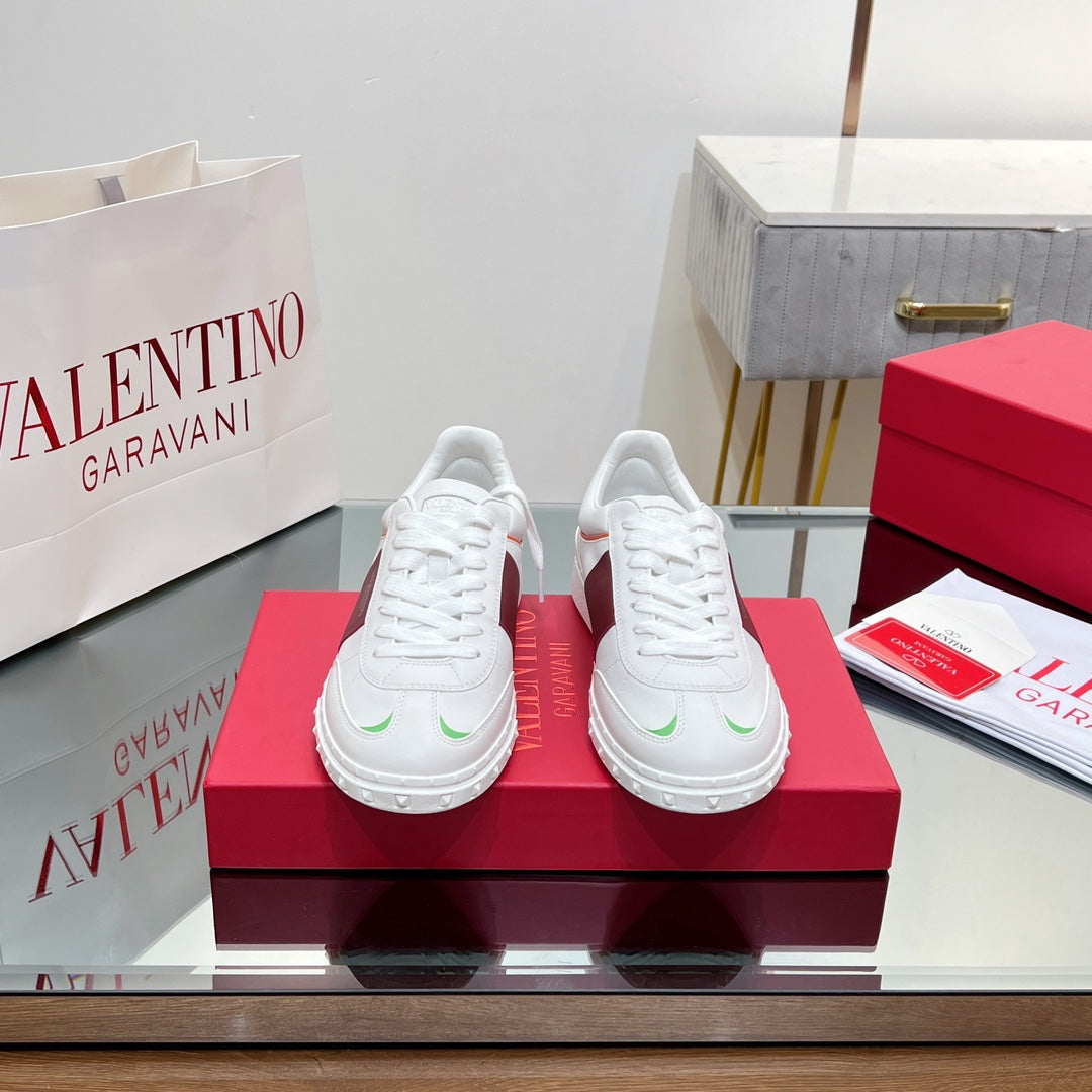 VALENTINO 25S UPVILLAGE SNEAKERS IN WHITE MIX RED LAMBSKIN - 35