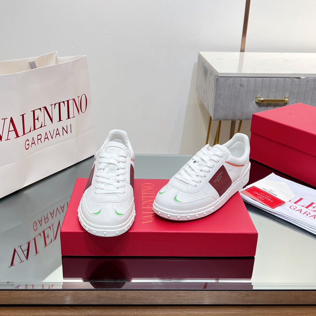 VALENTINO 25S UPVILLAGE SNEAKERS IN WHITE MIX RED LAMBSKIN - 35