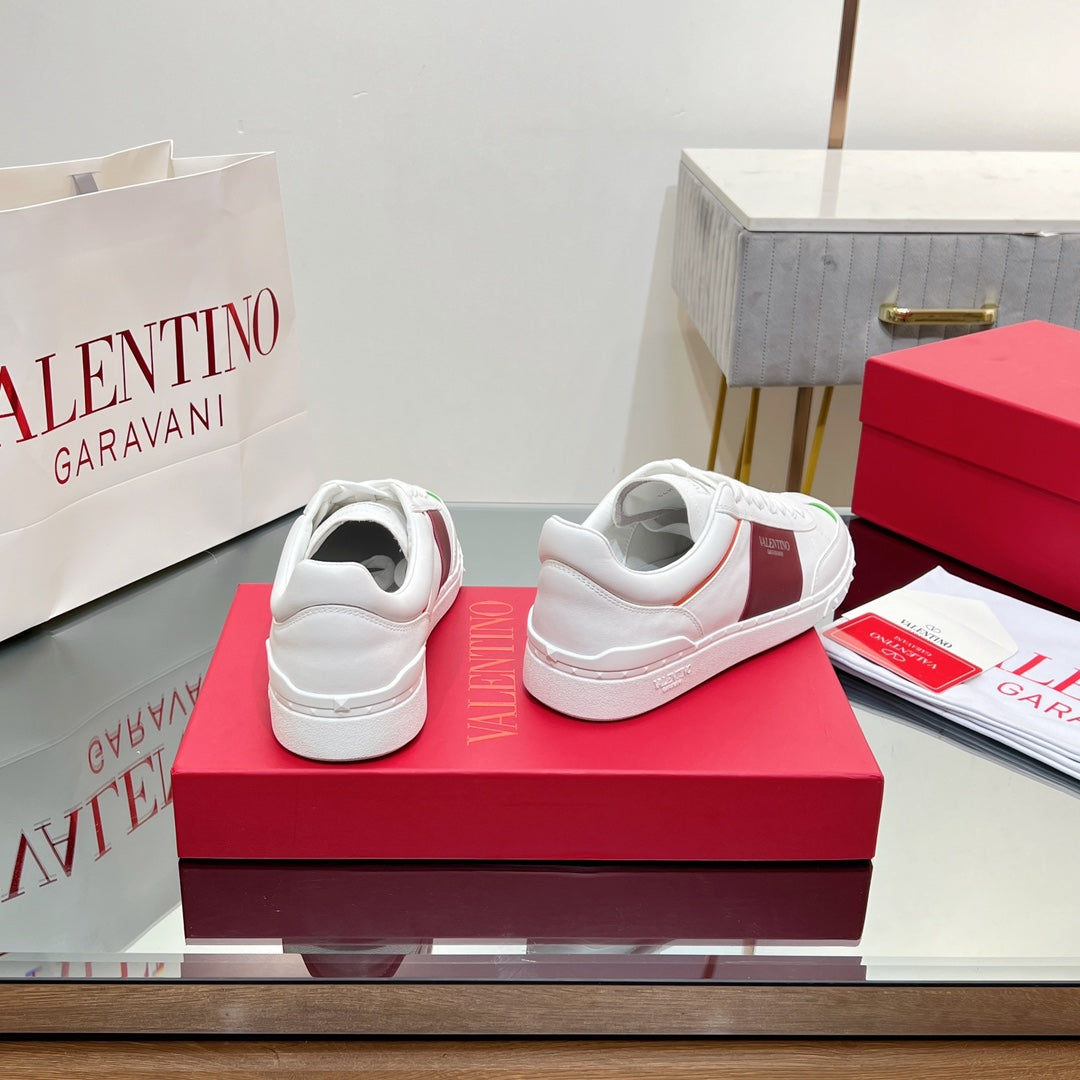 VALENTINO 25S UPVILLAGE SNEAKERS IN WHITE MIX RED LAMBSKIN - 35