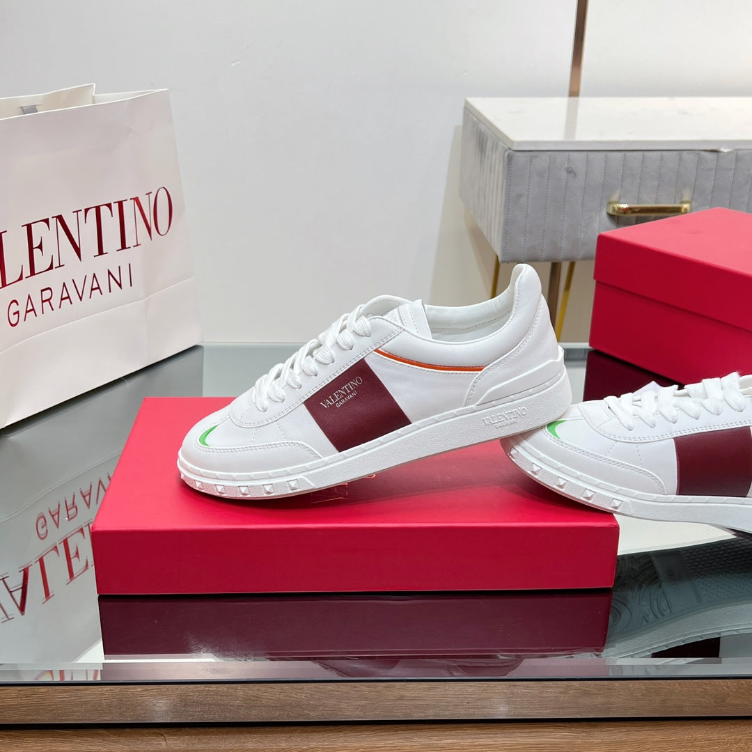 VALENTINO 25S UPVILLAGE SNEAKERS IN WHITE MIX RED LAMBSKIN - 35