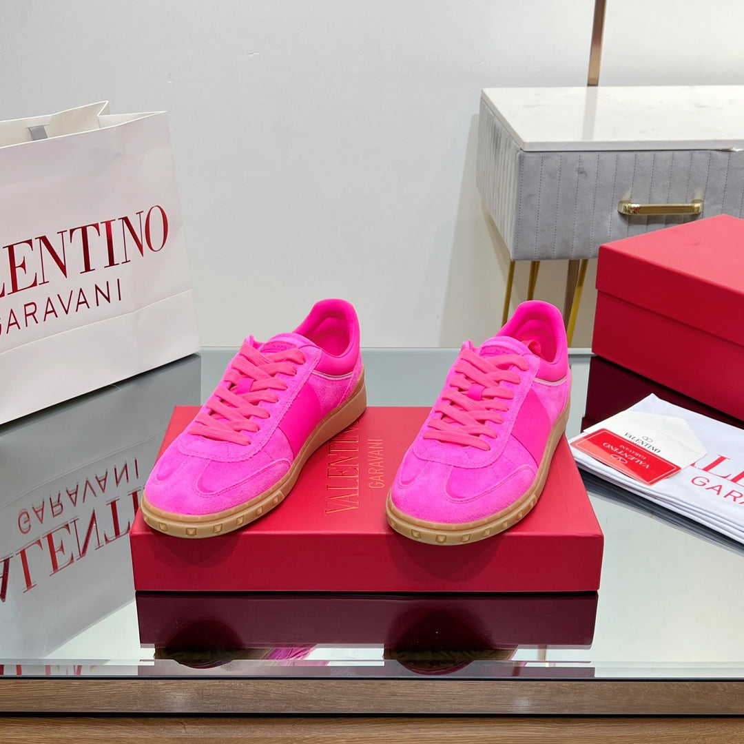 VALENTINO 25S UPVILLAGE SNEAKERS IN PINK SUEDE - 35