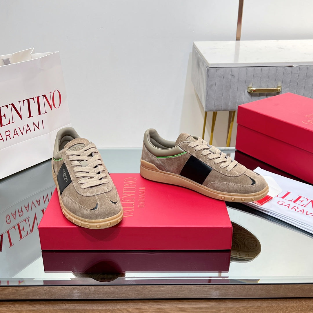 VALENTINO 25S UPVILLAGE SNEAKERS IN BROWN SUEDE - 35