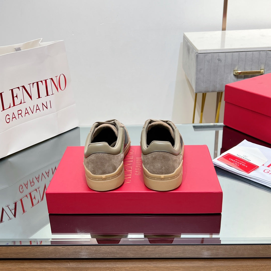 VALENTINO 25S UPVILLAGE SNEAKERS IN BROWN SUEDE - 35