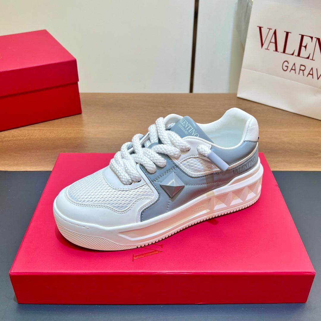 VALENTINO 25S GARAVANI ONE STUD XL PLATFORM SNEAKERS IN WHITE MIX MISTY BLUE LAMBSKIN - 35