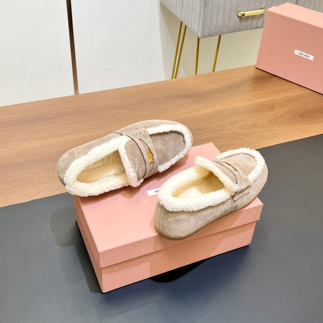 LOAFERS IN BEIGE SUEDE AND WHITE SHEARLING TRIM - 35
