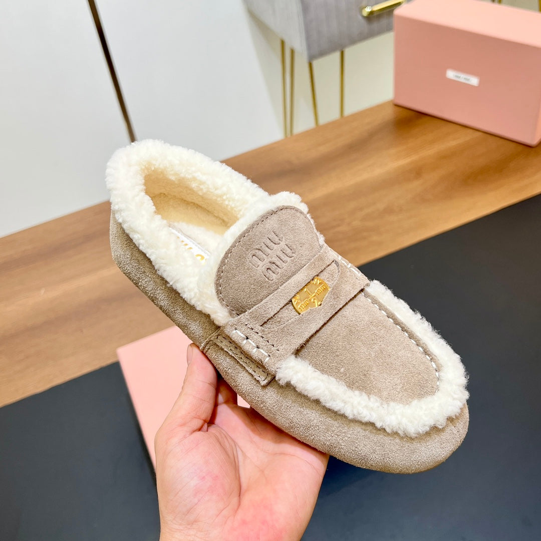 LOAFERS IN BEIGE SUEDE AND WHITE SHEARLING TRIM - 35