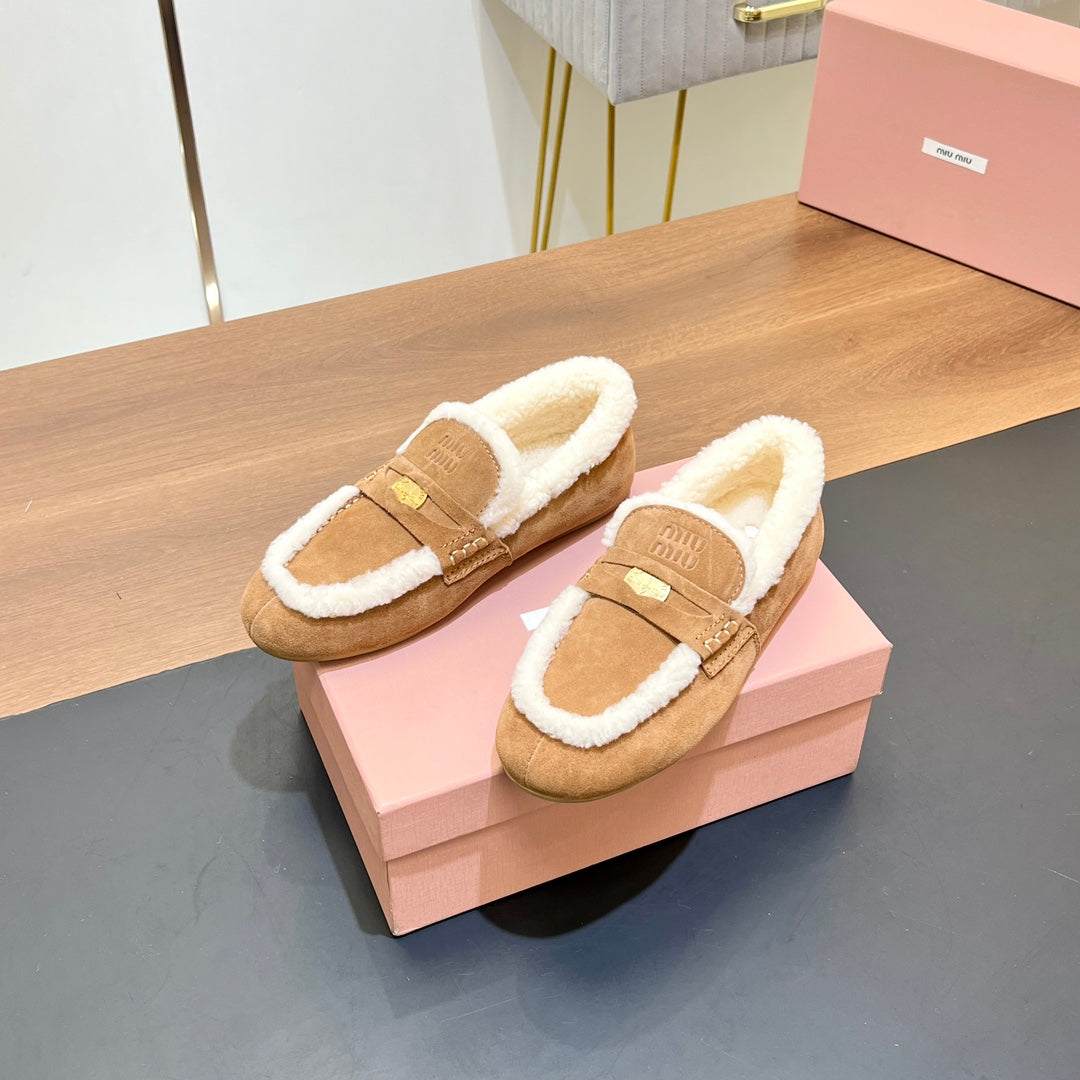 LOAFERS IN CIDER BROWN SUEDE AND WHITE SHEARLING TRIM - 35
