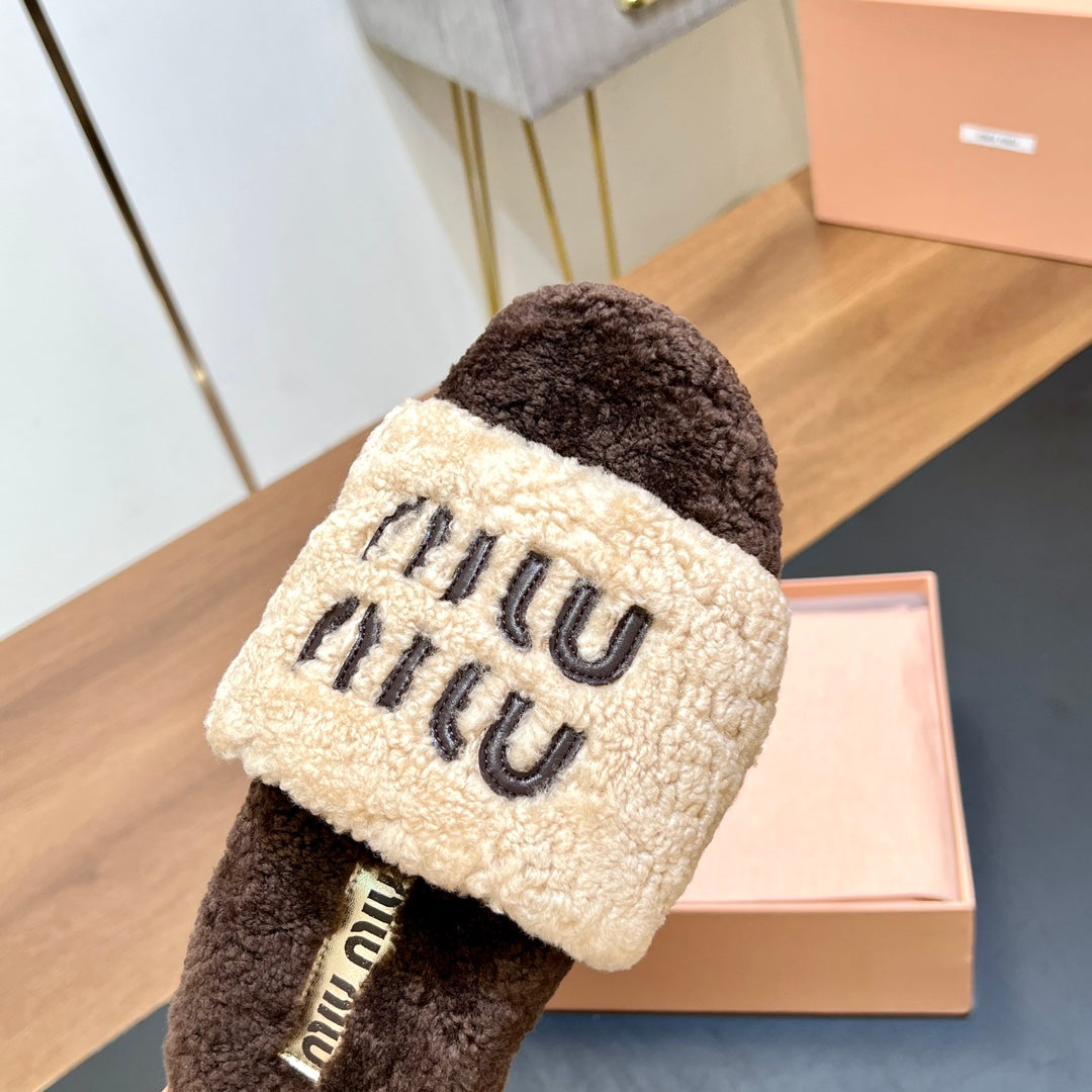 WOOL SLIPPER BEIGE AND CHOCOLATE - 35