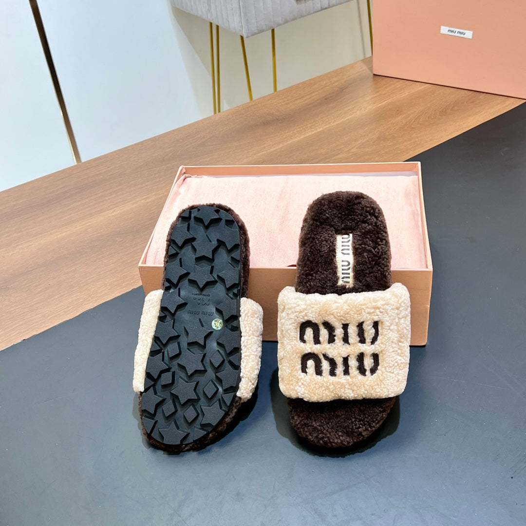 WOOL SLIPPER BEIGE AND CHOCOLATE - 35