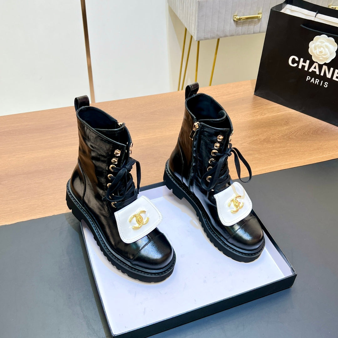 CHANEL 25S HIGH ANKLE BOOTS WITH ZIPPER IN BLACK GLOSSY CALFSKIN GOLD HARDWRE - 35