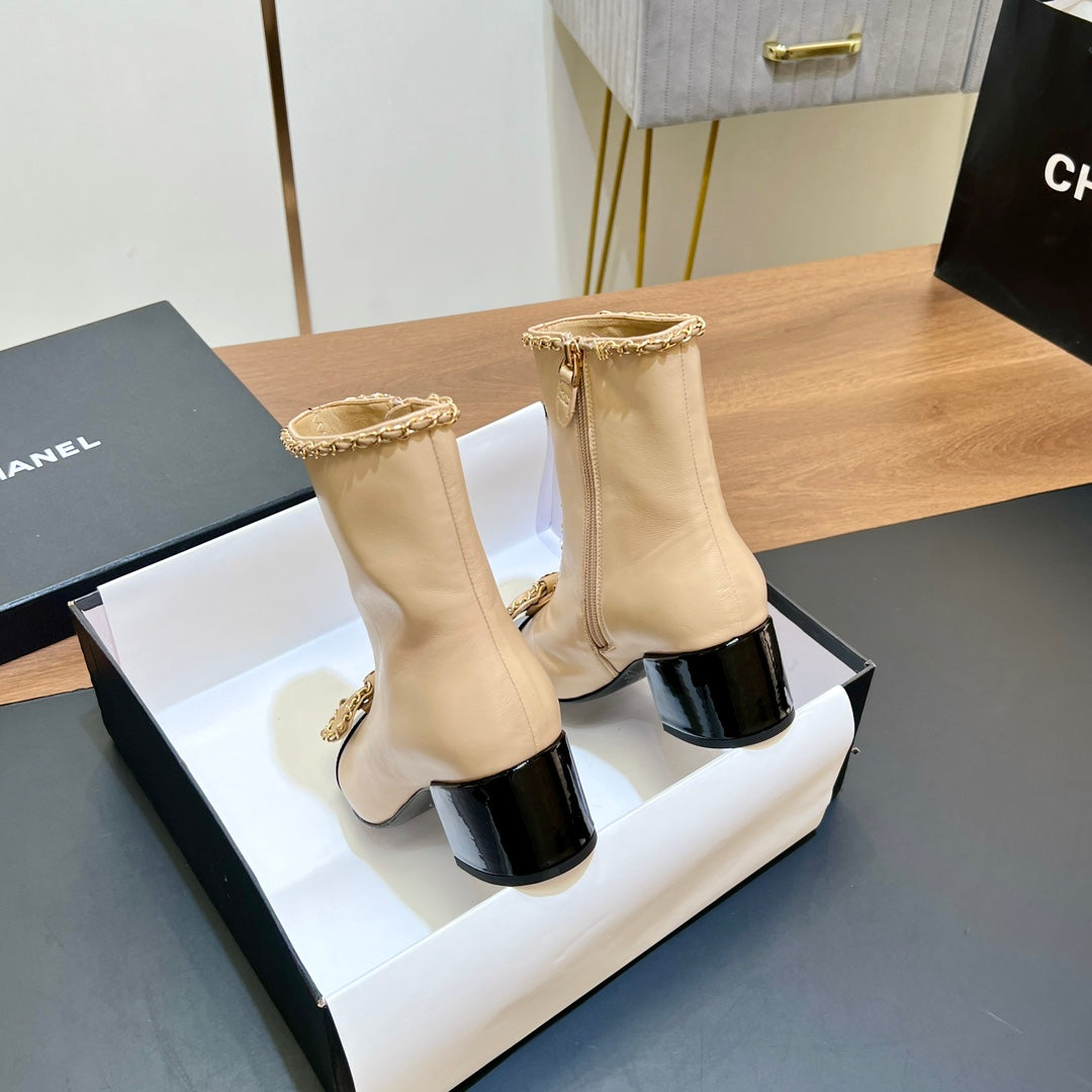CHANEL 25S HEELED CHAIN BOOTS WITH BOW IN BEIGE CALFSKIN GOLD HARDWRE - 35