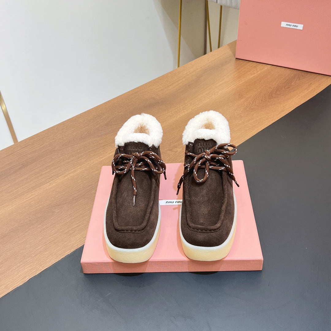 CHUKKA BOOTS IN CHOCOLATE SUEDE WITH WOOL LINING - 35