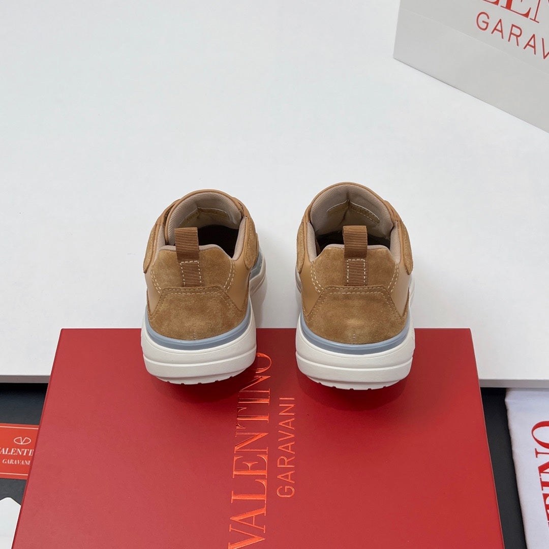 VALENTINO 25S RUNBOOT SNEAKERS IN BROWN SUEDE AND LAMBSKIN - 35