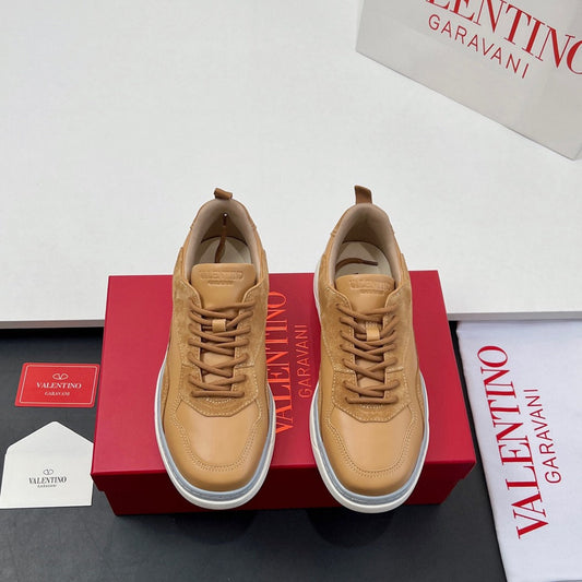 VALENTINO 25S RUNBOOT SNEAKERS IN BROWN SUEDE AND LAMBSKIN - 35