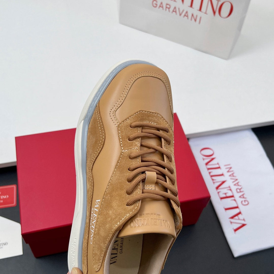 VALENTINO 25S RUNBOOT SNEAKERS IN BROWN SUEDE AND LAMBSKIN - 35