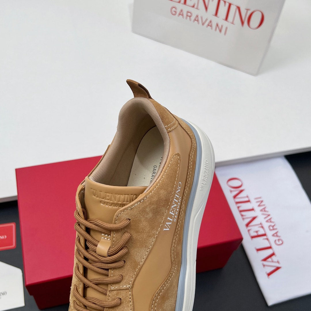 VALENTINO 25S RUNBOOT SNEAKERS IN BROWN SUEDE AND LAMBSKIN - 35
