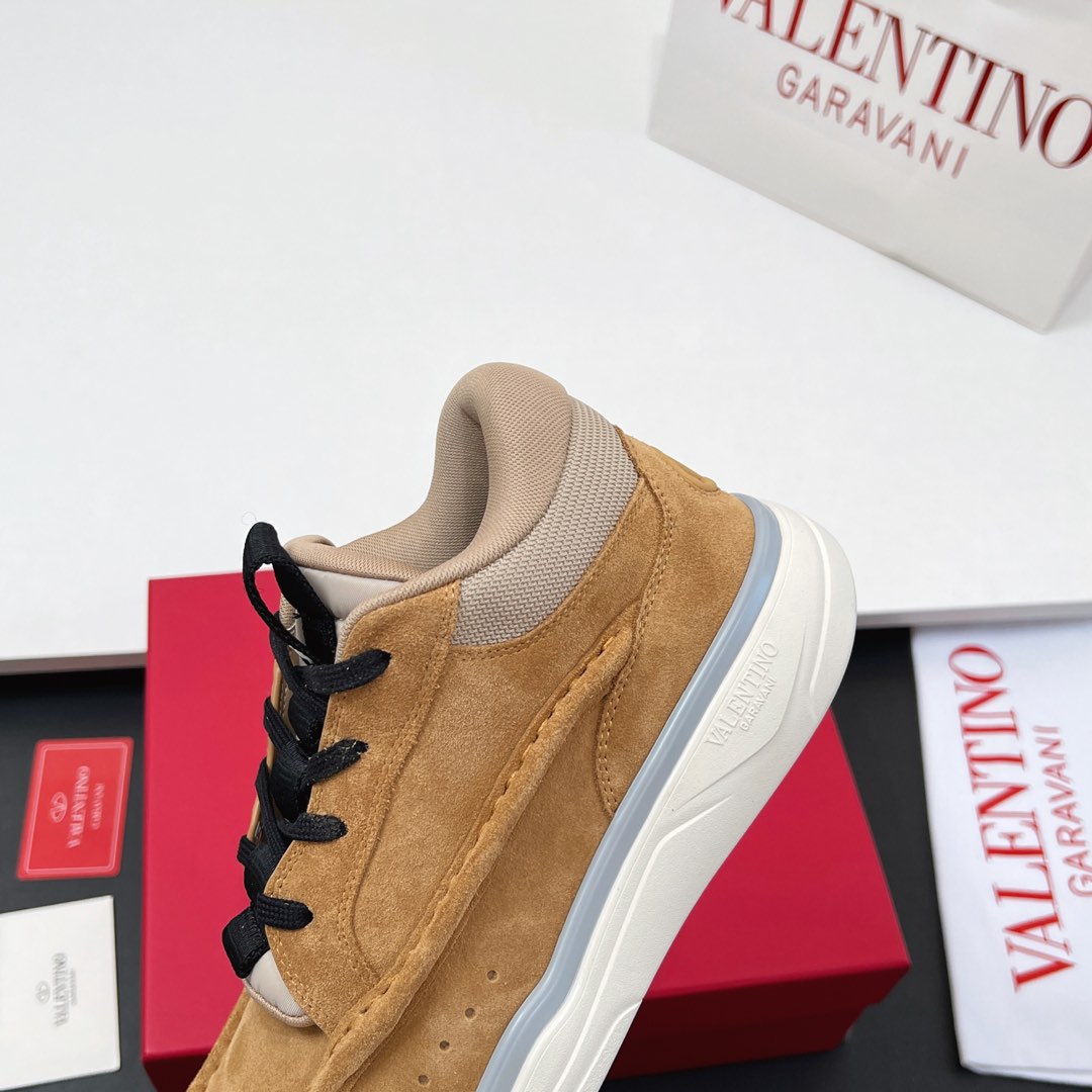VALENTINO 25S RUNBOOT SNEAKERS IN BROWN MIX BLACK LAMBSKIN - 35