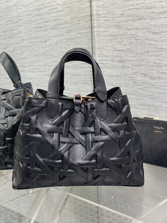 СУМКА ALWAYS MEDIUM 28 З ЧОРНОЇ ТЕЛЯЧОЇ ШКІРИ MACROCANNAGE