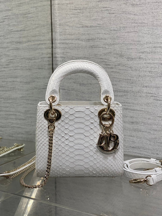МІНІ-СУМКА LADY BAG З БІЛОЇ ОВЕЧОЇ ШКІРИ ЗІ ЗМІЇНИМ ВІЗЕРУНКОМ
