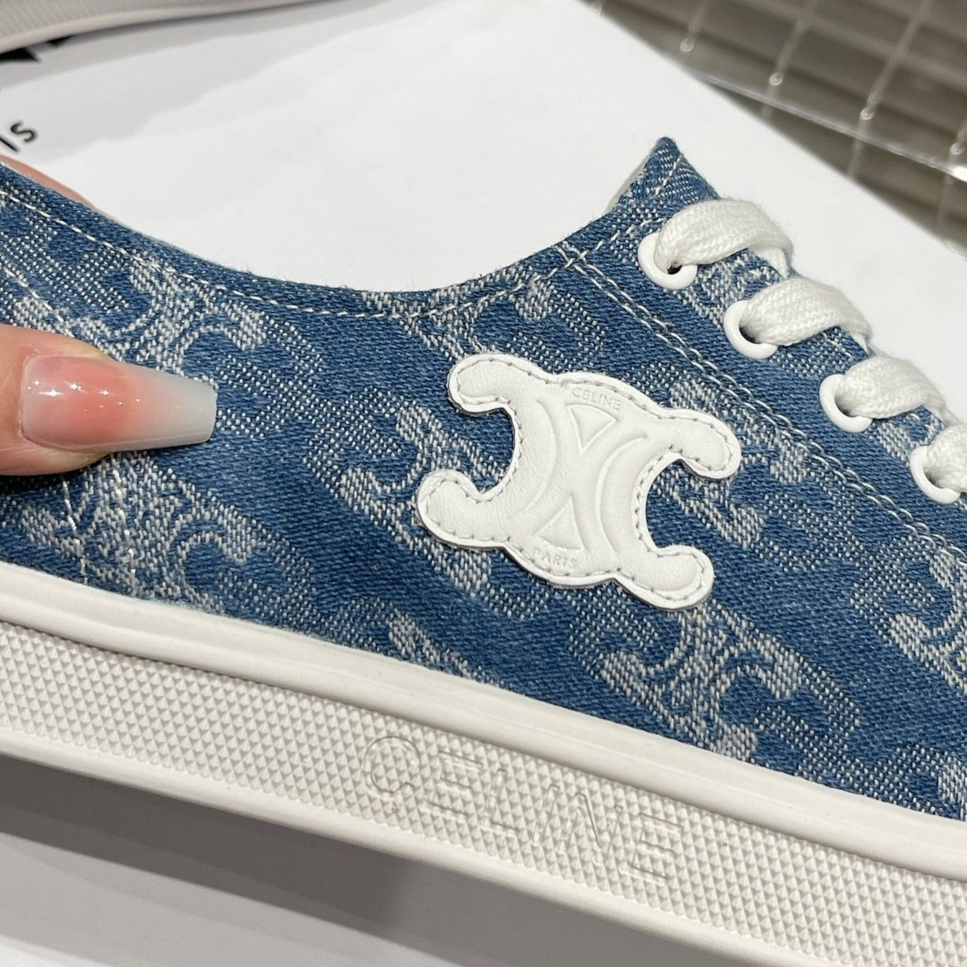 JANE SNEAKERS LOW LACE-UP WITH TRIOMPHE PATCH IN CANVAS AND CALFSKIN DETAIL DENIM/ WHITE LOGO - 35