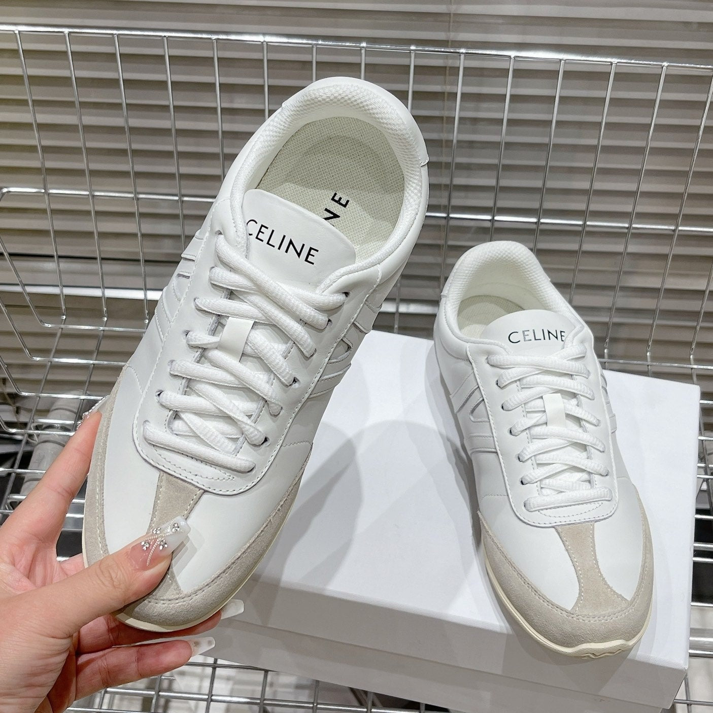 LOW LACE-UP SNEAKER IN CALFSKIN OPTIC WHITE GRAY - 35