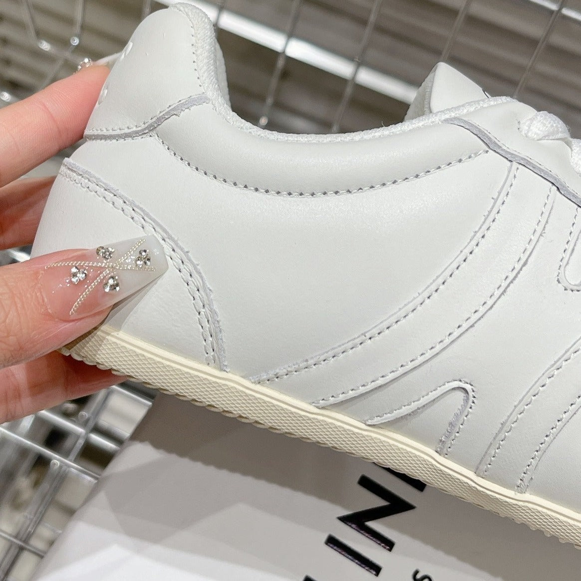 LOW LACE-UP SNEAKER IN CALFSKIN OPTIC WHITE GRAY - 35