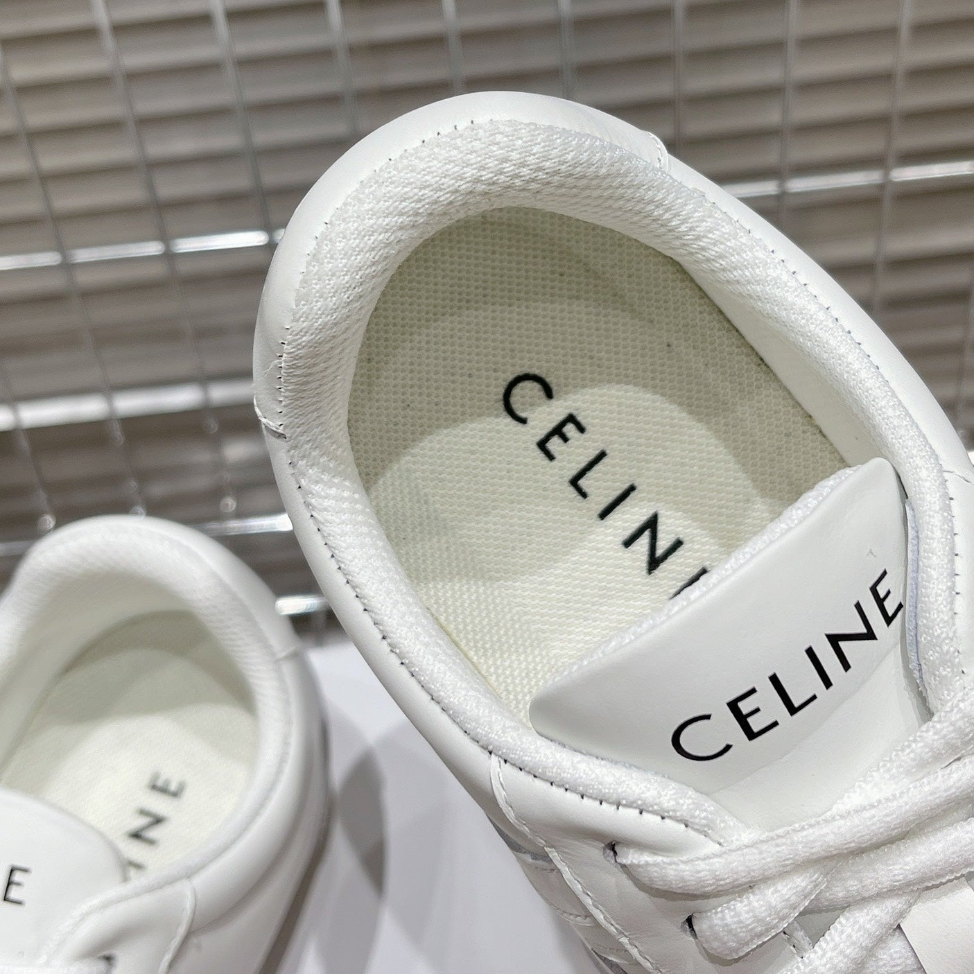 LOW LACE-UP SNEAKER IN CALFSKIN OPTIC WHITE GRAY - 35